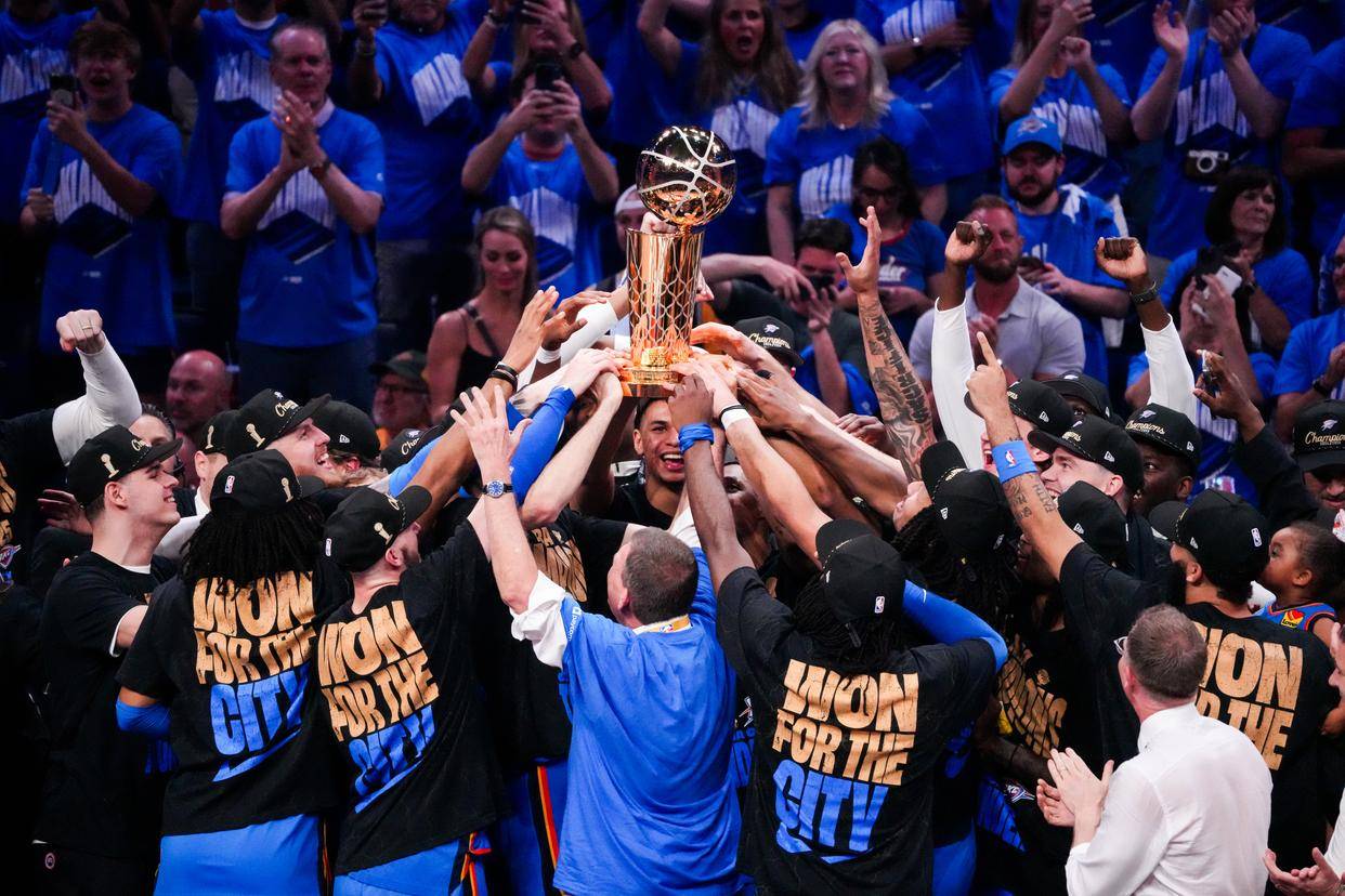 看看这些孩子踢球有没有西班牙味。 留洋联队VS萨瓦德尔友谊赛