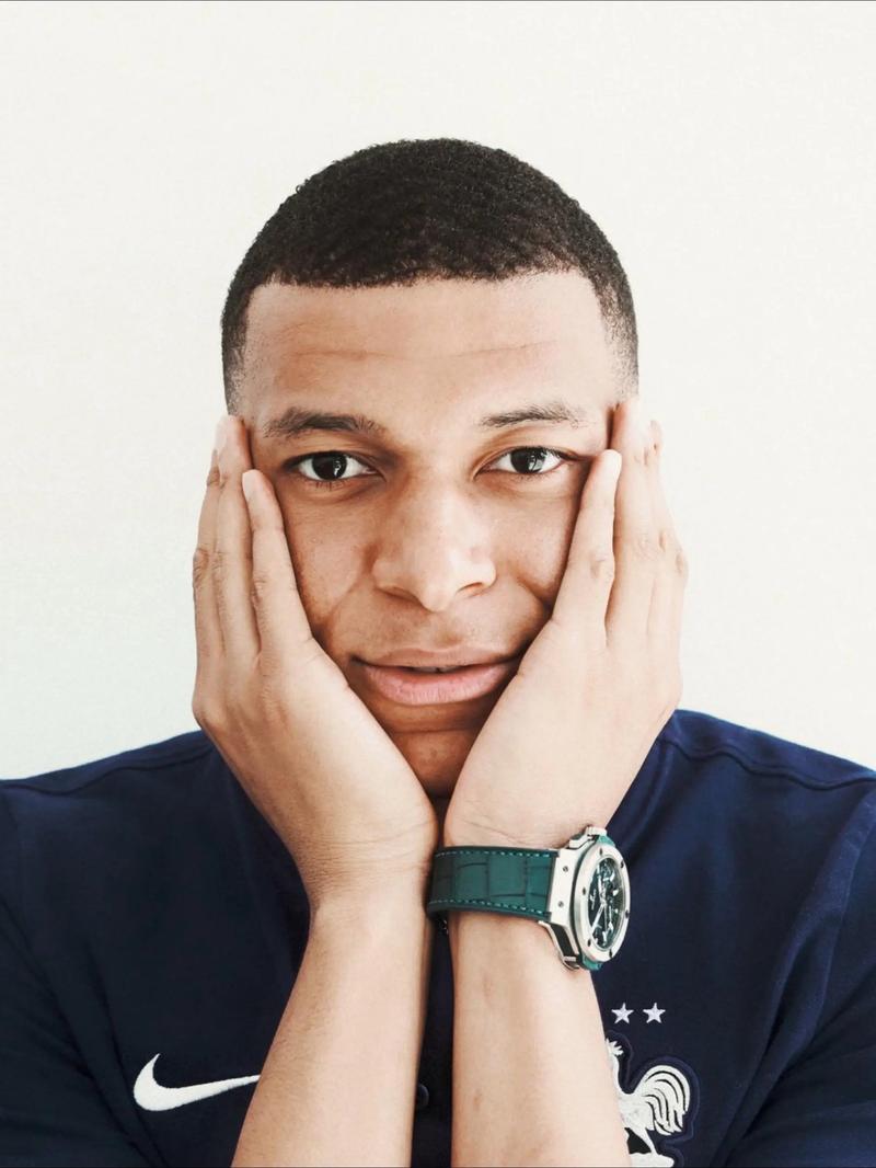 博主：国足选帅名单已上报，竞争主要在邵佳一和李国旭间展开