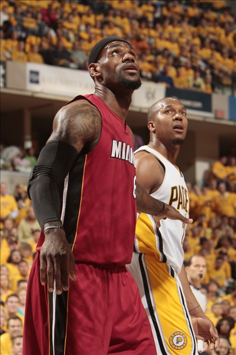 逆转！怀特37+4+3，穆雷28+7+5，火箭收大礼，西部格局改变