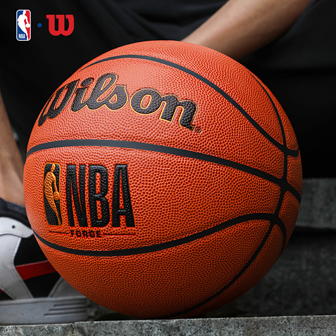 莱奥：我正在学习踢中锋，球队在场内场外都在帮助我