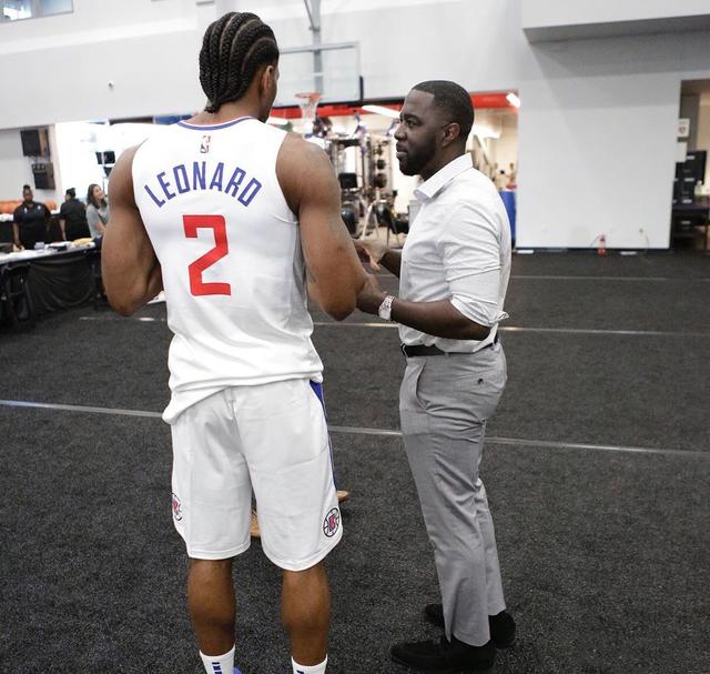 湖人客场惨败国王三连败，东契奇伤心先发溃散，关键数据全面被碾压