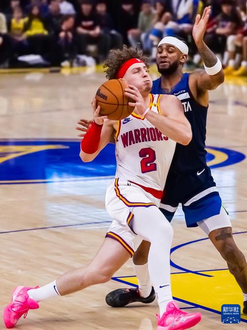 大洛佩兹半场轰下20分，靠一己之力撑起雄鹿进攻大旗